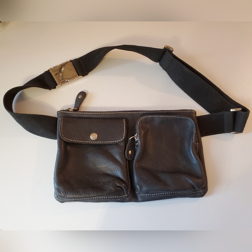 Roots Village Pack Adjustable Wasit Bag or Cross Black Leather